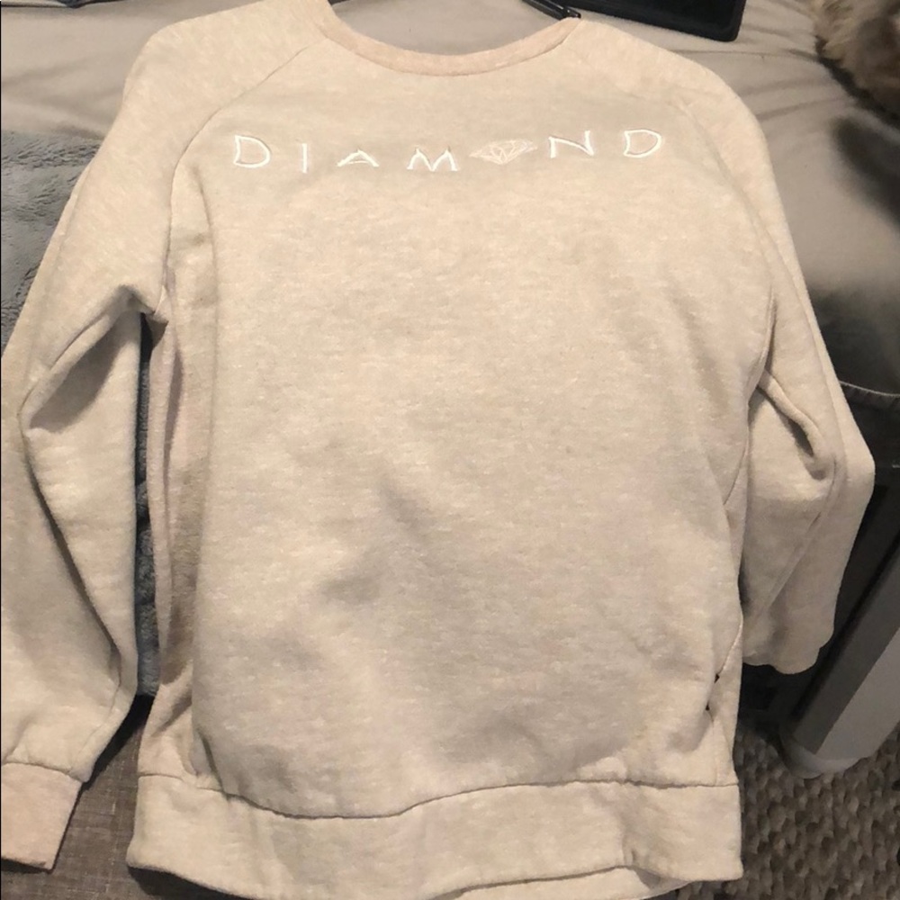 Men’s diamond sweatshirt
